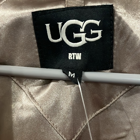 Ugg coat NWOT. Beautiful warm winter coat - Picture 2 of 4